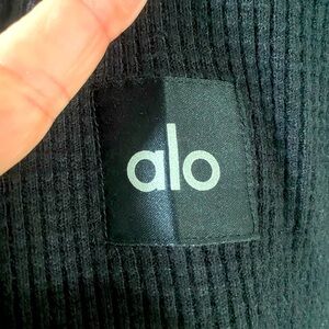 alo waffle weekend mockneck